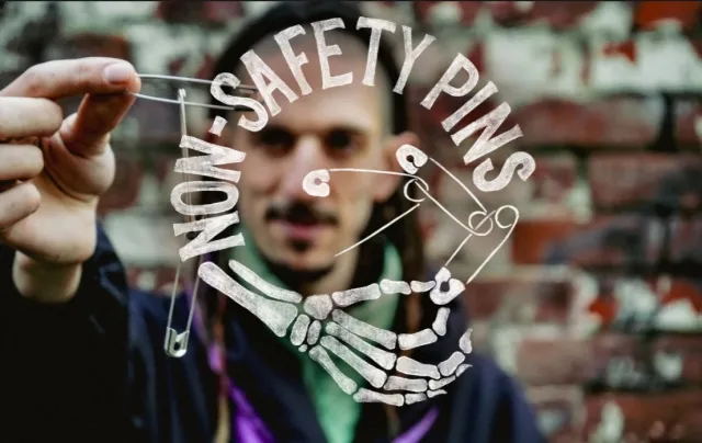 Non-Safety Pins by Juan Colas (2025 ellusionist) (Mp4 Videos Download 1080p FullHD Quality)