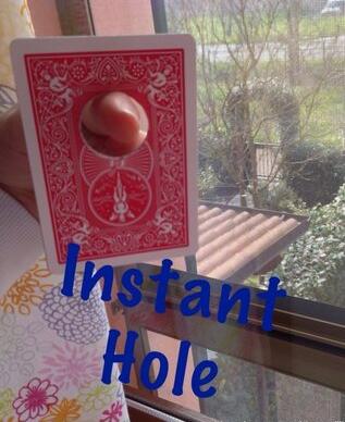 Chiara Dalpasso - Instant Hole